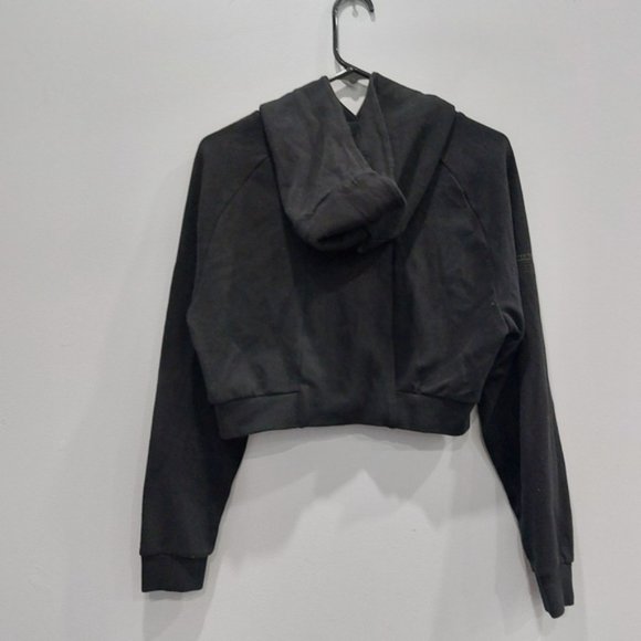 ALPHALETE Black Cropped Longsleeve Hoodie - Picture 4 of 5